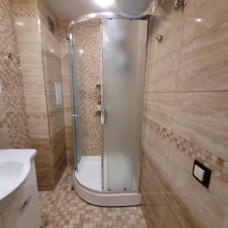 Сдаётся Посуточно Трёхкомнатная Квартира В Прекрасном Комплексе Перла Apartament